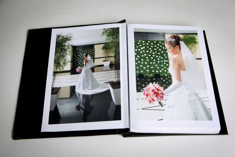 na-holanda-fotografo-faz-polemica-foto-em-album-de-casamento-eMania-3-06-11