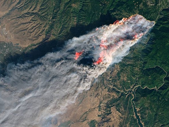 imagens-impactantes-do-grave-incendio-na-california-feitas-pela-nasa-Blog-eMania-1-14-11