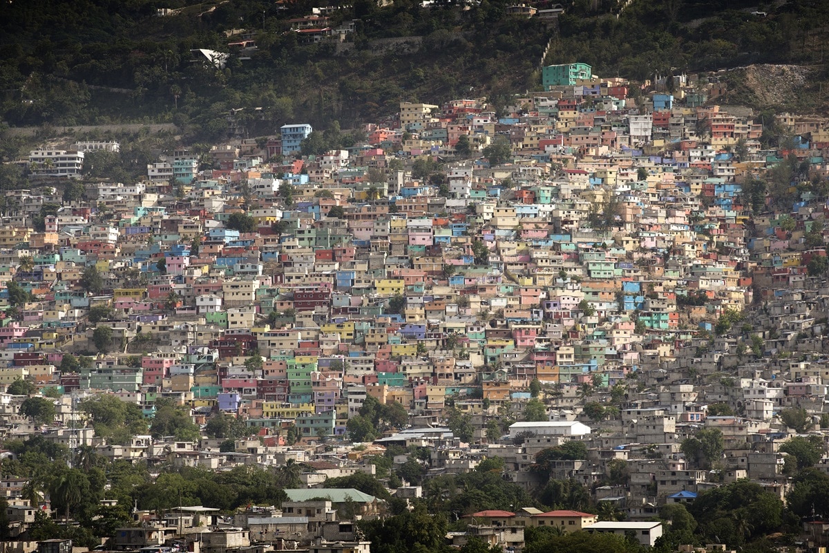 exposicao-fotografica-em-sao-paulo-mostra-a-dura-realidade-no-haiti-Blog-eMania-3-18-03