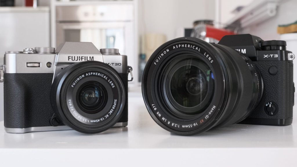 Comparação: FujiFilm X-T3 vs FujiFilm X-T30