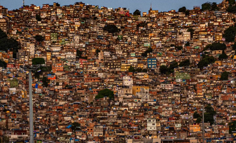 O olhar fotográfico para uma das maiores favelas do mundo
